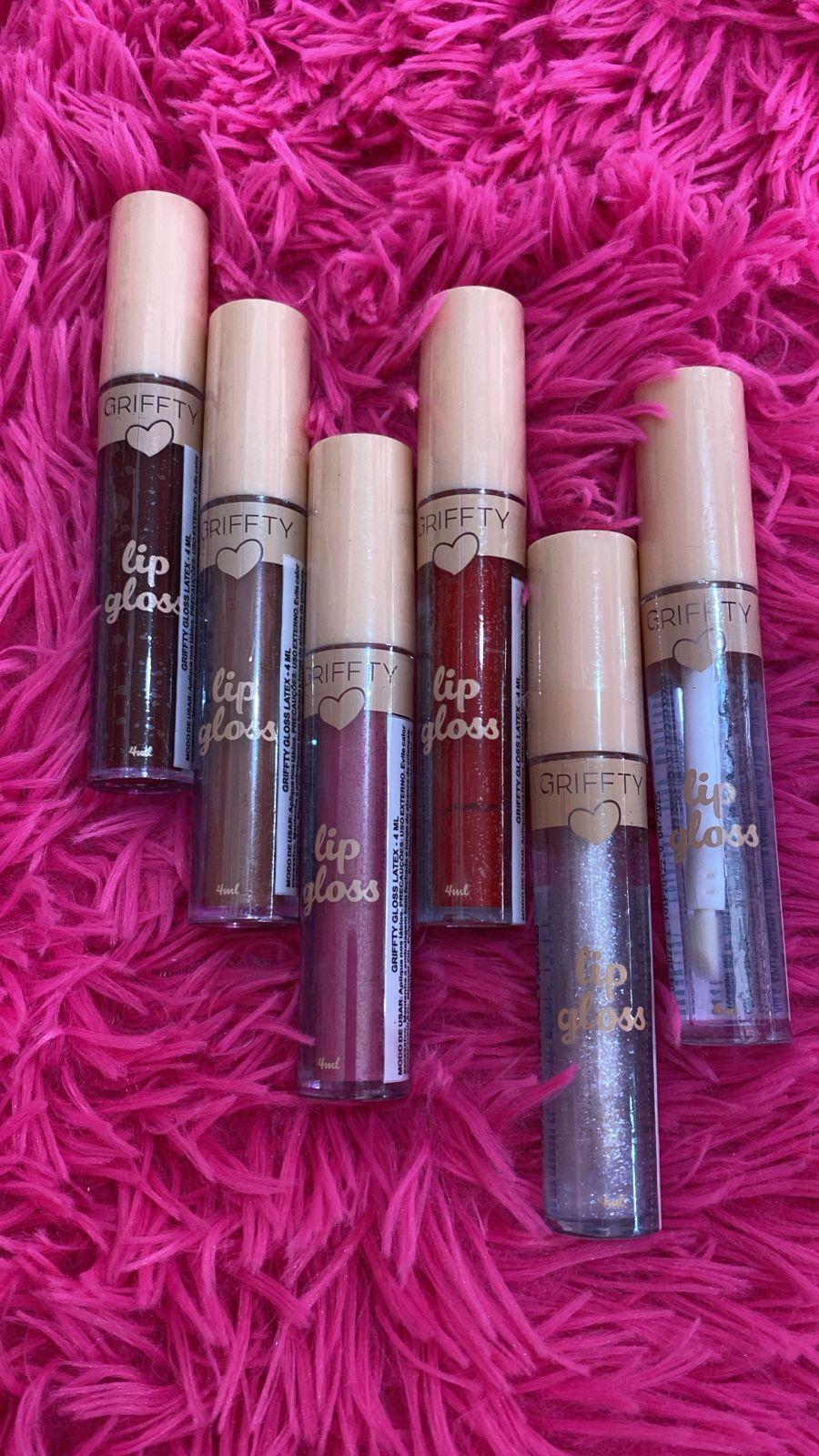 LIP GLOSS