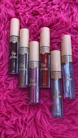 LIP GLOSS
